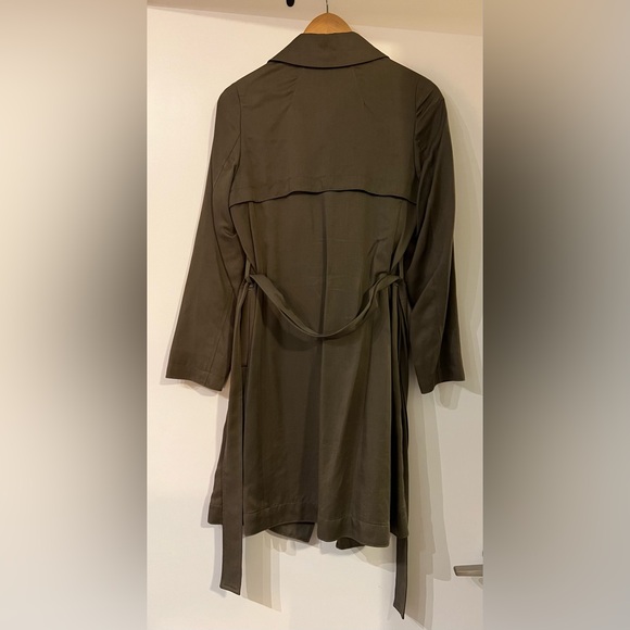 Babaton trench coat, olive green - Picture 4 of 7